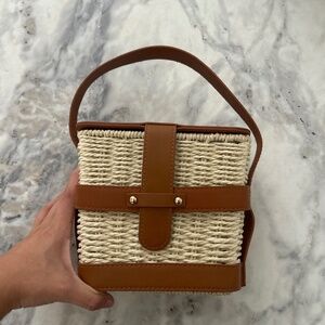 Tommy Bahama raffia and leather basket purse